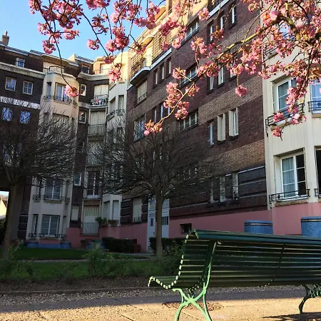 Daire Lumineux Avec Petite Terrasse