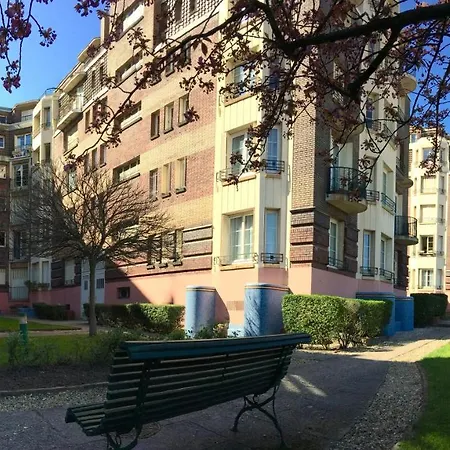 Lumineux Avec Petite Terrasse Daire